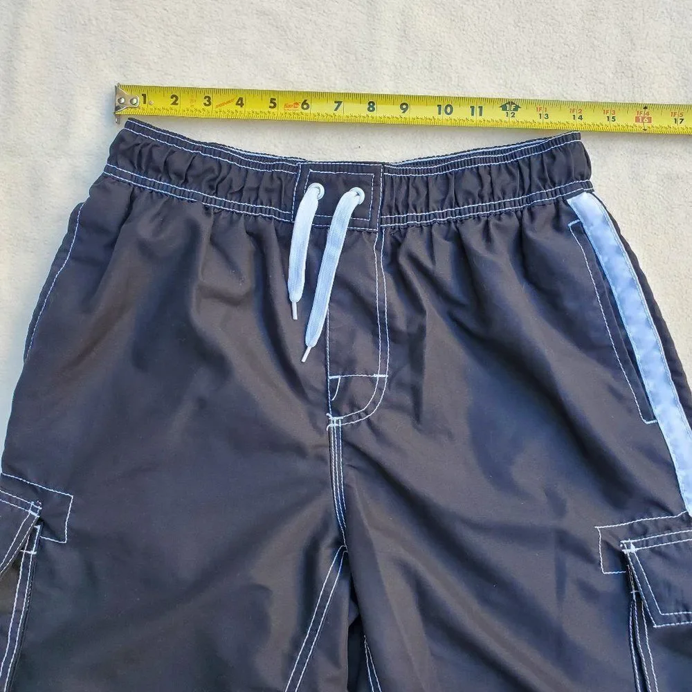 NWOT Kanu Surf black and white swim trunks
